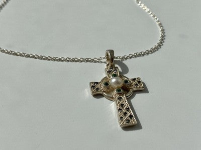 925 Sterling Silver Pearl, Emerald & Marcasites Chain with Cross