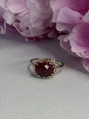 925 Sterling Silver Gold Plated Part Ruby Ring Size 8