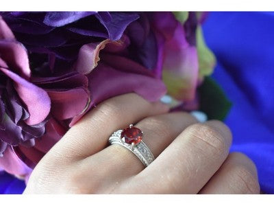 925 Sterling Silver Garnet & CZ Ring Size 6.5