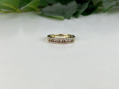 10K Yellow Gold White Sapphire & Diamonds Ring Size 8
