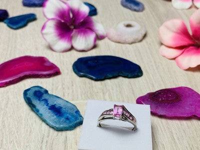 10K White Gold Pink Topaz & Diamonds Ring Size 7