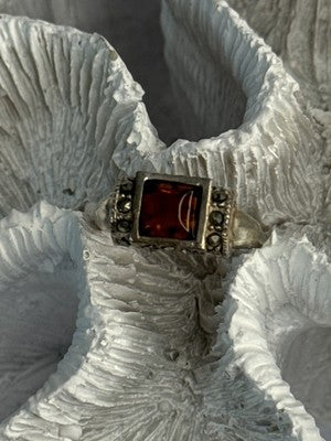 925 Sterling Silver Amber & Marcasite Ring Size 6.5