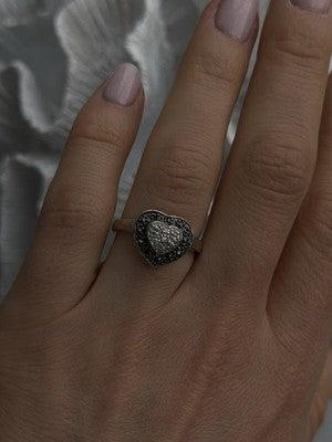925 Sterling Silver White & Black Spinel Heart Ring Size 7.5