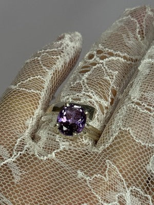 925 Sterling Silver Amethyst Ring Size 7.5
