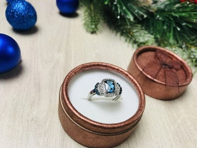 925 Sterling Silver Aquamarines Ring Size 7