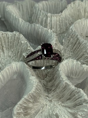 10K White Gold Spinel & Diamond Ring Size 6.5