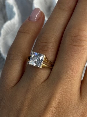 925 Sterling Silver Gold Plated Bge CZ Ring Size 7