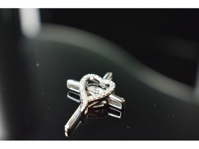 925 Sterling Silver CZ "Heart" Pendant-Cross Japan