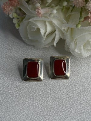 Classy 925 Sterling Silver Carnelian Earrings Length 0.65 Inch