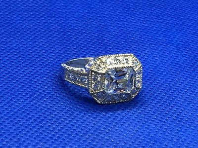925 Sterling Silver CZ Ring Size 8.5