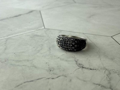 Beautiful 925 Sterling Silver CZ Ring Size 7