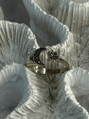 925 Sterling Silver Moon & Star Marcasite Ring Size 8