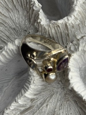 Vintage 925 Sterling Silver Pearl & Amethyst & Garnet Ring Size 7
