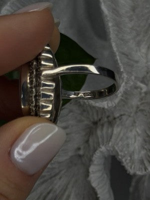 Elegant Vintage 925 Sterling Silver White Abalone & Marcasite Ring Size 9