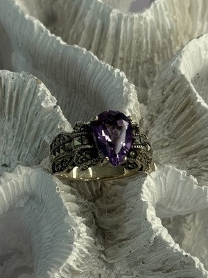 925 Sterling Silver Amethyst & Marcasite Ring Size 7