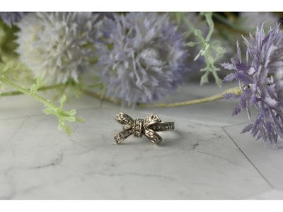 925 Sterling Silver White Beryl (Goshenite) "Bow" Ring Size 6.75