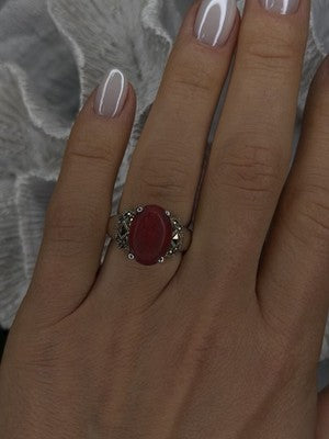 Vintage 925 Sterling Silver Red Jade & Marcasite Ring Size 6.5