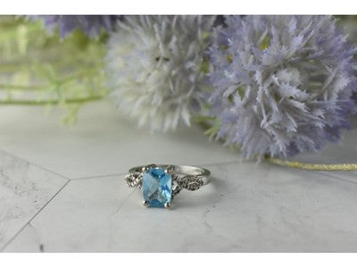 925 Sterling Silver Blue Topaz and Quartz Ring Size 7