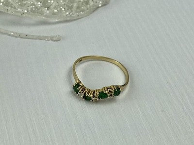 10K Yellow Gold Emeralds & Diamonds Ring Size 6.5