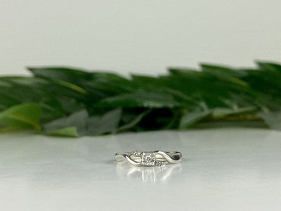 925 Sterling Silver White Sapphire Ring Size 6.5