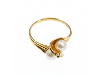 10K Yellow Gold Pearls & Diamond Ring Size 6.75