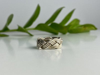 Vintage 925 Sterling Silver Ring Size 6.5