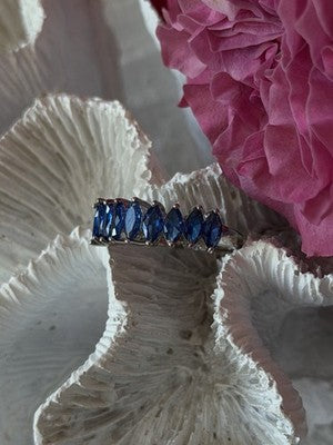 925 Sterling Silver Sapphire Ring Size 8