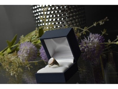 925 Sterling Silver Mother Of Pearl Ring Size 6.5