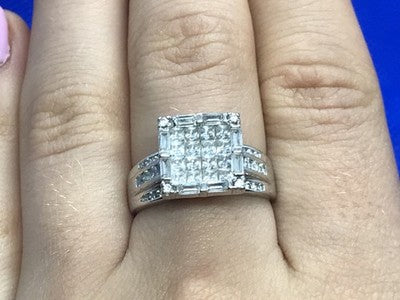 925 Sterling Silver CZ Ring Size 7.5