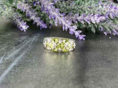 925 Sterling Silver Chrysolite Ring Size 9.5