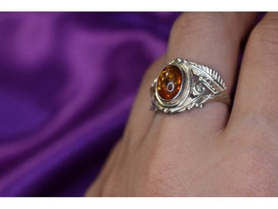925 Sterling Silver Amber Ring Size 8.5