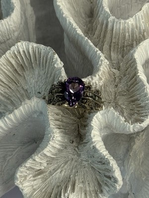 925 Sterling Silver Amethyst & Marcasite Ring Size 7