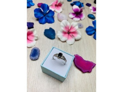 925 Sterling Silver Dark Blue Spinel Ring Size 6.5