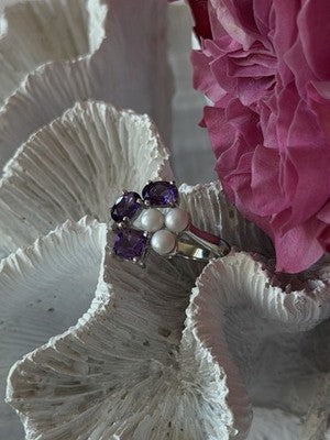 925 Sterling Silver Amethyst & Pearl Ring Size 8