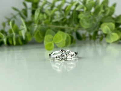 925 Sterling Silver CZ Ring Size 7