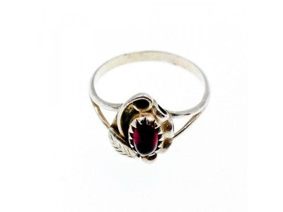 Vintage 925 Sterling Silver Garnet Pyrope Ring Size 6.5