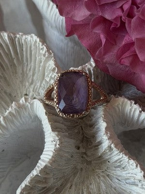 Beautiful 925 Sterling Silver Amethyst Ring Size 5