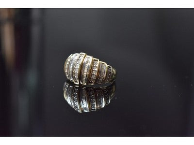 10K Yellow Gold Diamonds Ring Size 8