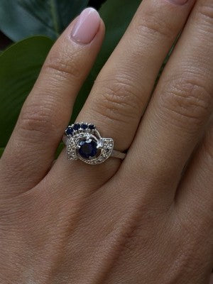10K White Gold Blue & White Sapphire Cocktail Floral Ring Size 6.5