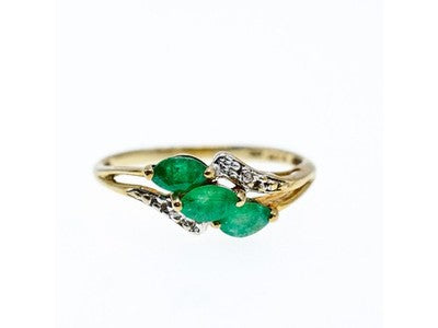 10K Yellow Gold Emerald & Diamonds Ring Size 6.75