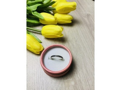 925 Sterling Silver Band Ring Size 9