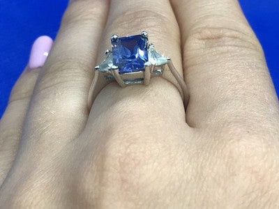 925 Sterling Silver Blue & White CZ Ring Size 7.5