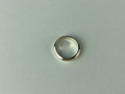 925 Sterling Silver Classic Band Ring Size 5.5