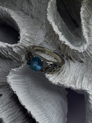 Vintage Filigree 925 Sterling Silver Blue & Clear Topaz Ring Size 8.5