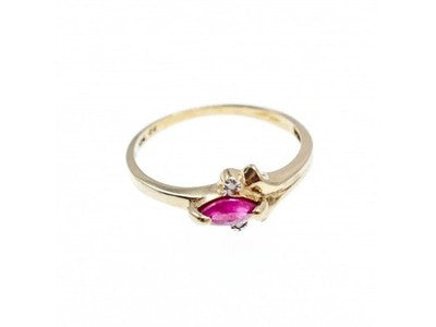 10K Yellow Gold Ruby & Diamonds Ring Size 6.75