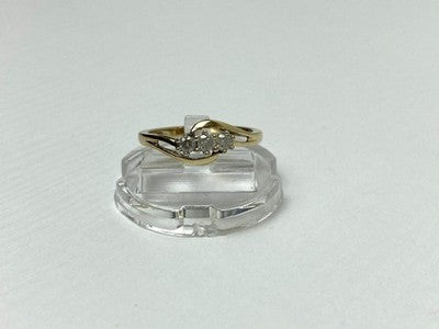 10K Yellow Gold Sapphire Ring Size 6.75