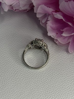 Beautiful 925 Sterling Silver CZ Ring Size 10
