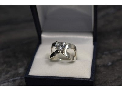 925 Sterling Silver CZ "Heart" Ring Size 8