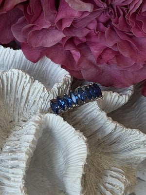 925 Sterling Silver Sapphire Ring Size 8