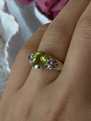 925 Sterling Silver Peridot & Tanzanite Ring Size 7